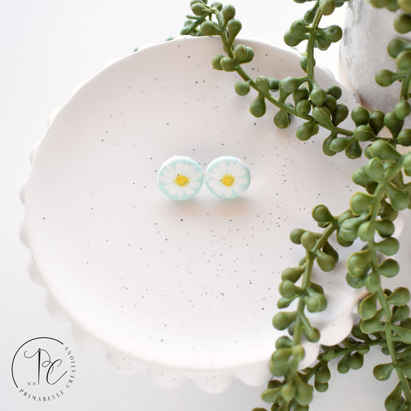 {Daisies on Mint} Button Earrings